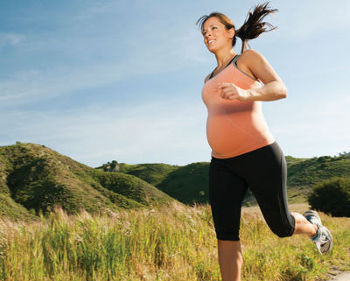 До какого месяца можно заниматься спортом беременным